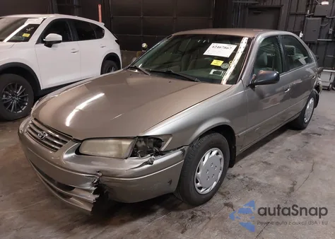 1999 Toyota Camry Ce/Le/Xle из США, поврежденный, VIN 4T1BG28K5XU462428